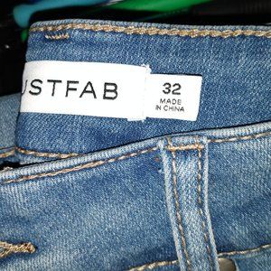Brand new size 32 JustFab jeans